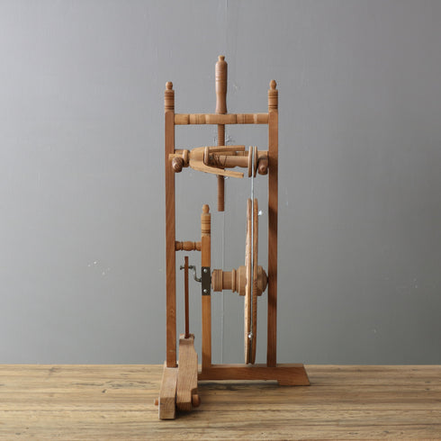 C681 紡ぎ車 糸車 木製 ドイツ輸入家具 高さ76㎝ 幅35㎝ 奥行き54㎝