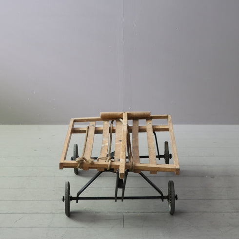 C682 トローリー 木製 ドイツ輸入家具 高さ21㎝ 幅43㎝ 奥行き68㎝