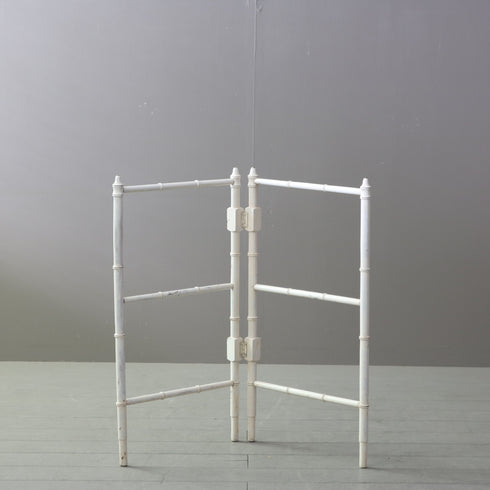 C685 タオルラック 白 木製 ドイツ輸入家具 高さ75㎝ 幅43㎝ 奥行き7㎝