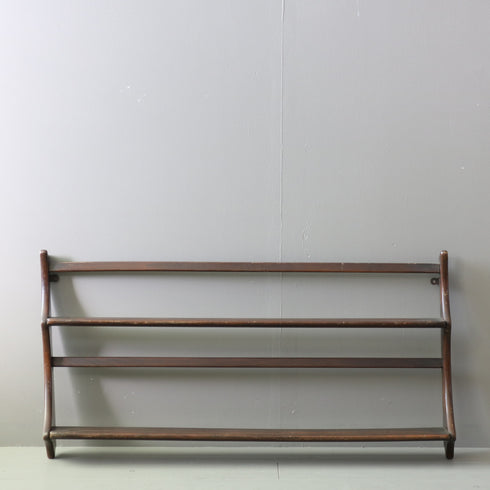 英国老舗家具メーカーERCOLのヴィンテージ木製ウォールラックの全体写真