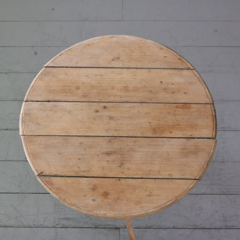 【C701】 ヴィンテージ 丸テーブル 木製 ドイツ輸入家具 高さ76㎝ 幅55㎝ 奥行き55㎝