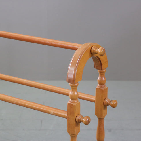 ヴィンテージ タオルスタンド 英国 木製 高さ78㎝ 幅72㎝ 奥行き32㎝ 【C703】