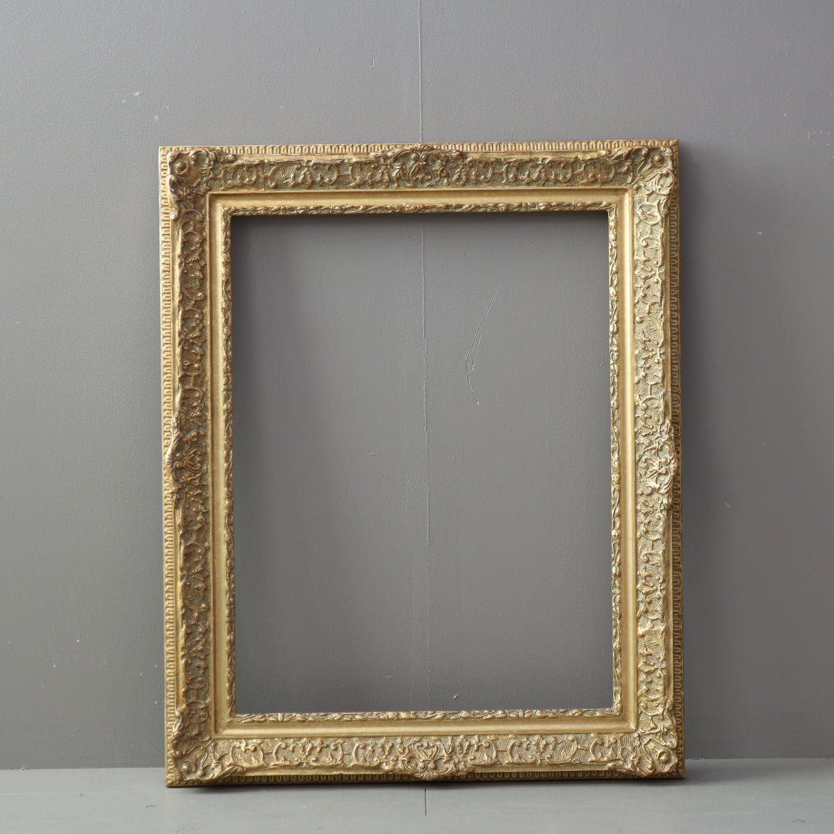 最終値下げ⭐️装飾的なゴールド木製額縁（昭和レトロ） G712 ヴィンテージ 額縁 ゴールド H81/W66/D6 – uragami