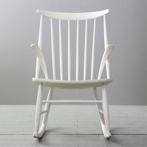 【C723】 ロッキングチェア 『EILERSEN』木製 北欧家具 高さ90㎝ 幅58㎝ 奥行き72㎝