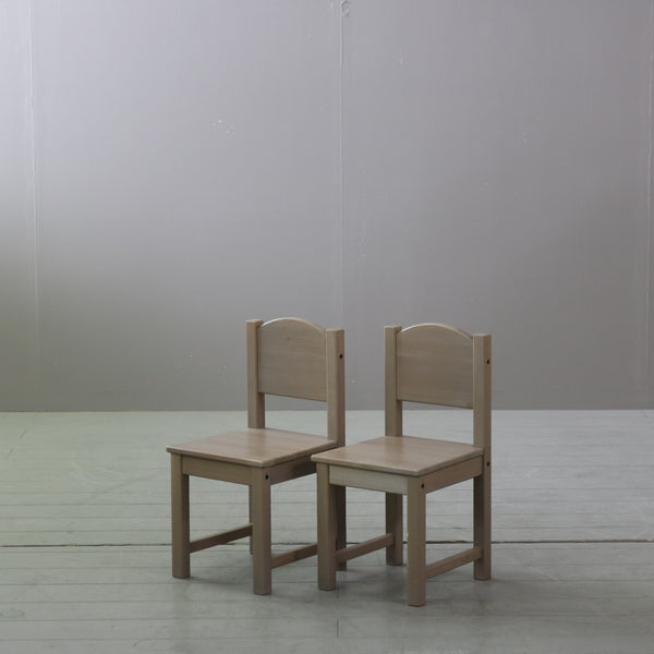 キッズチェア 2脚SET 木製 高さ55㎝ 幅28㎝ 奥行き29㎝ 【C770】