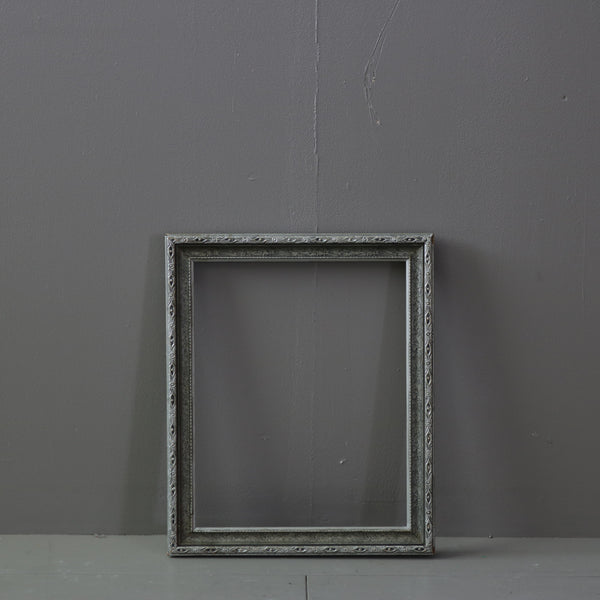 ヴィンテージ 額縁 シルバー 木製 H35/W29/D2.5 【G774】