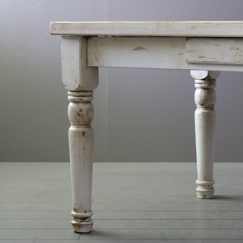 アンティーク調テーブル 白 木製 高さ71㎝ 幅152㎝ 奥行き86㎝ 【C793】