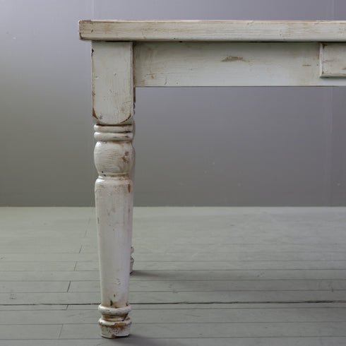 アンティーク調テーブル 白 木製 高さ71㎝ 幅152㎝ 奥行き86㎝ 【C793】