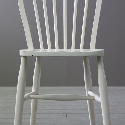 アンティーク調チェア 白 木製 高さ88㎝ 幅44㎝ 奥行き44㎝ 【C796】