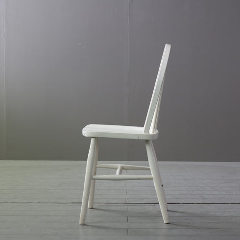 アンティーク調チェア 白 木製 高さ88㎝ 幅44㎝ 奥行き44㎝ 【C796】