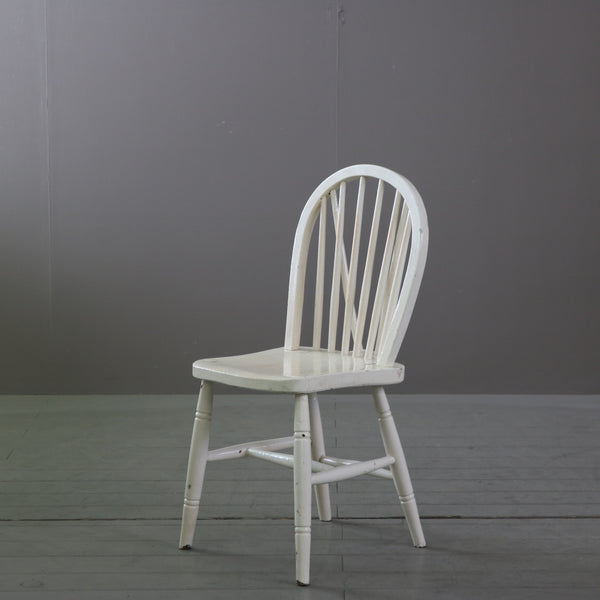 アンティーク調チェア 白 木製 高さ87㎝ 幅44㎝ 奥行き45㎝ 【C797】