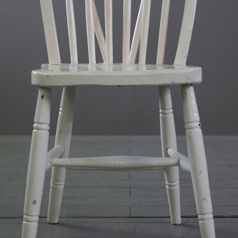 アンティーク調チェア 白 木製 高さ87㎝ 幅44㎝ 奥行き45㎝ 【C797】