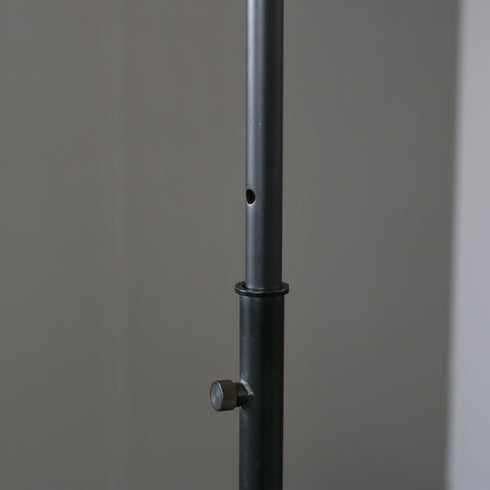 T字ハンガーラック 黒 伸縮 金属製 高さ112㎝ 幅53㎝ 奥行き43㎝ 【A799】