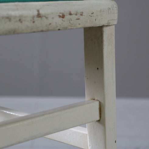 ヴィンテージ キッチンスツール 木製 英国家具 高さ58㎝ 幅33㎝ 奥行き33㎝ 【C800】