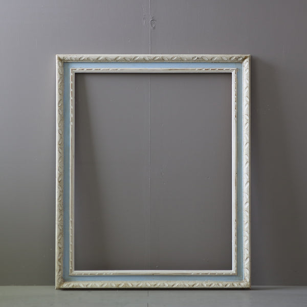 【G807】 ヴィンテージ額縁 木製 白 紐付き H107/W88.5/D5