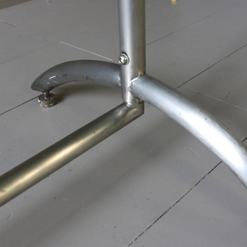 A2 ハンガーラック 伸縮 金属製 什器 高さ107㎝ 幅125㎝ 奥行40㎝