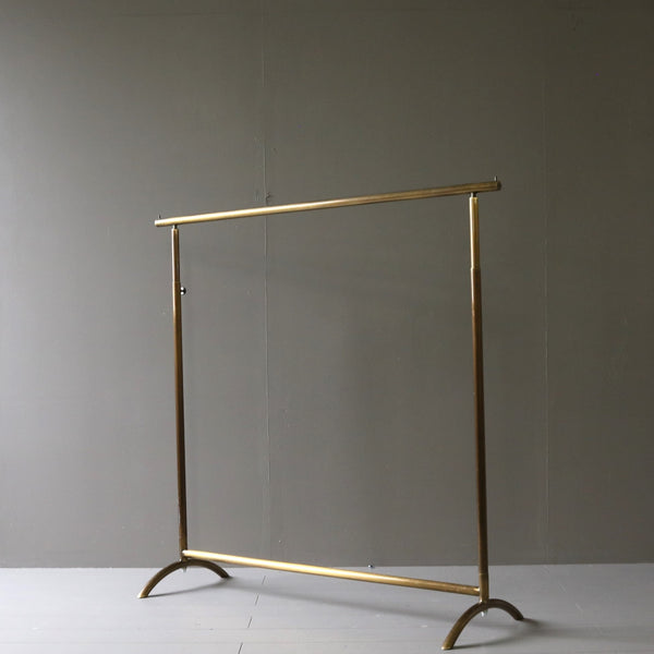 A3 ハンガーラック 伸縮 金属製 什器 高さ115㎝ 幅120㎝ 奥行40㎝