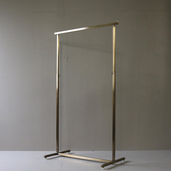 A6 ハンガーラック 伸縮 金属製 什器 高さ111㎝ 幅90㎝ 奥行45㎝