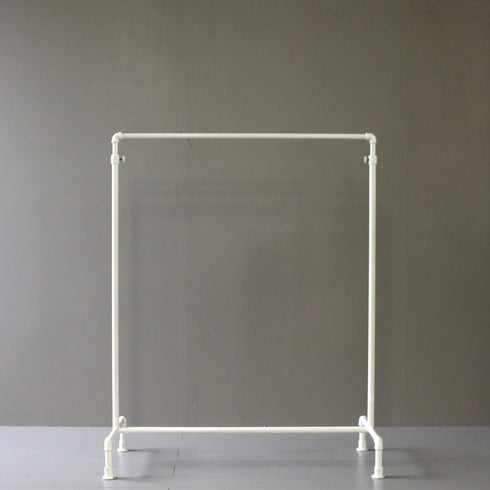 A7 白ハンガーラック 伸縮 金属製 什器 高さ117㎝ 幅94㎝ 奥行46㎝