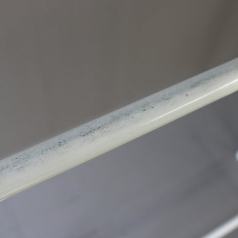 A8 白ハンガーラック 伸縮 金属製 什器 高さ117㎝ 幅94㎝ 奥行46㎝