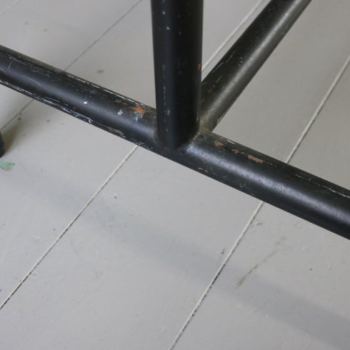 A13 黒ハンガーラック 金属製 什器 高さ155㎝ 幅120㎝ 奥行48㎝