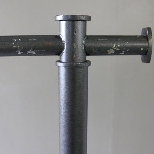 A15 黒ハンガーラック 伸縮 金属製 什器 高さ138㎝ 幅125㎝ 奥行46㎝