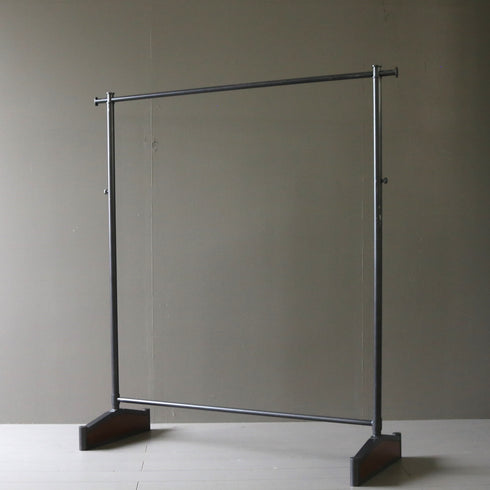 A17 ハンガーラック 伸縮 ウッド×アイアン 什器 高さ138㎝ 幅125㎝ 奥行46㎝