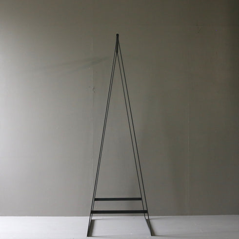 A20 黒ハンガーラック 金属製 什器 高さ156㎝ 幅67㎝ 奥行50㎝