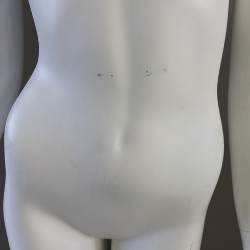 B27 マネキン 女性 什器 高さ161㎝ 幅50㎝ 奥行35㎝