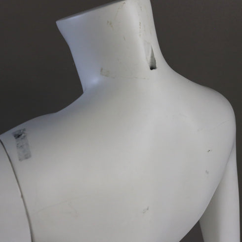 B27 マネキン 女性 什器 高さ161㎝ 幅50㎝ 奥行35㎝