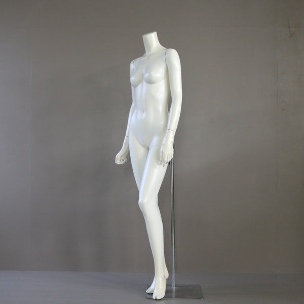 B29 マネキン 女性 什器 高さ164㎝ 幅48㎝ 奥行46㎝