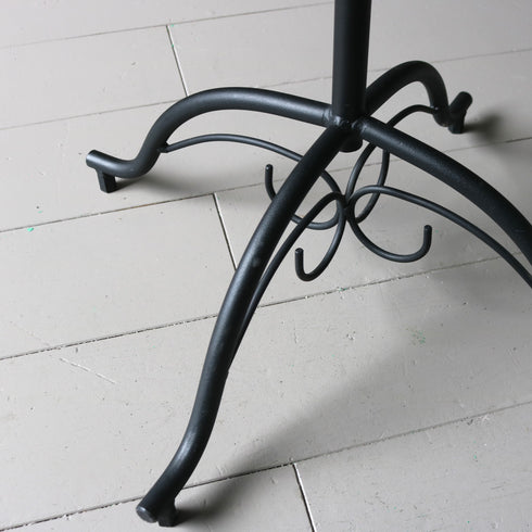 A39 黒ハンガーラック 伸縮 金属製 什器 高さ159㎝ 幅56㎝ 奥行36㎝