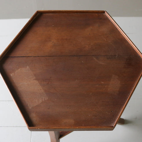 C48 サイドテーブル 木製 イギリス輸入家具 高さ69㎝ 幅47㎝ 奥行47㎝