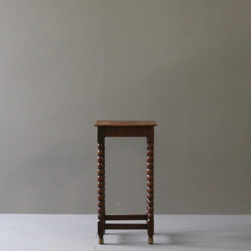 C50 サイドテーブル 木製 イギリス輸入家具 高さ53㎝ 幅28㎝ 奥行25㎝