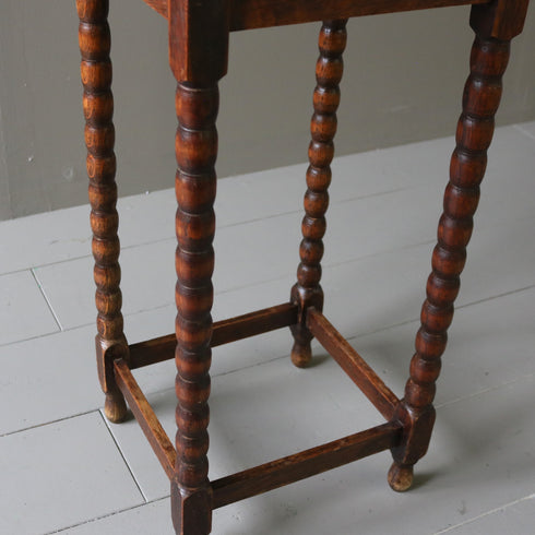 C50 サイドテーブル 木製 イギリス輸入家具 高さ53㎝ 幅28㎝ 奥行25㎝