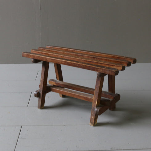 C52 アンティーク 卓上展示台