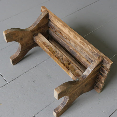 C53 アンティーク 卓上展示台