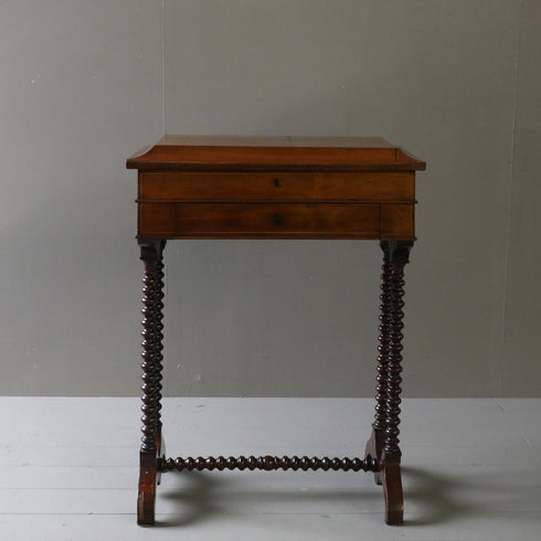 C56 アンティーク ドレッシングテーブル 展示台