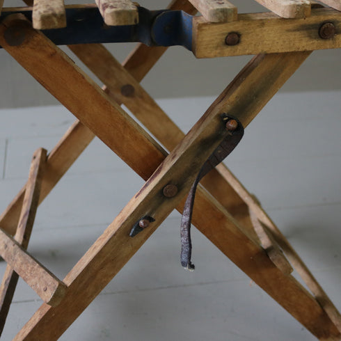 C58 アンティークフォールディングスツール 展示台