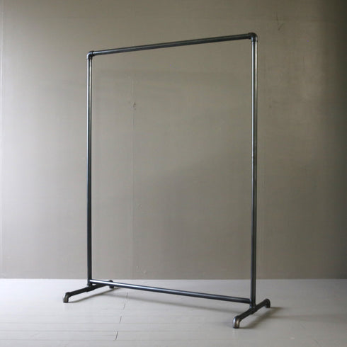 A66 黒ハンガーラック 金属製 什器 高さ150㎝ 幅110㎝ 奥行49㎝