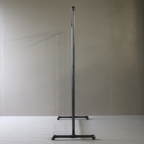 A66 黒ハンガーラック 金属製 什器 高さ150㎝ 幅110㎝ 奥行49㎝