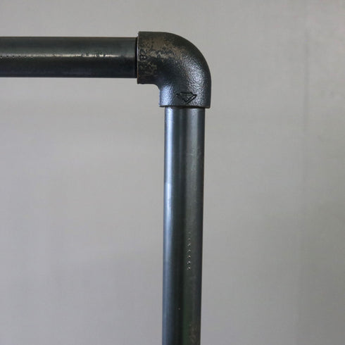 A66 黒ハンガーラック 金属製 什器 高さ150㎝ 幅110㎝ 奥行49㎝