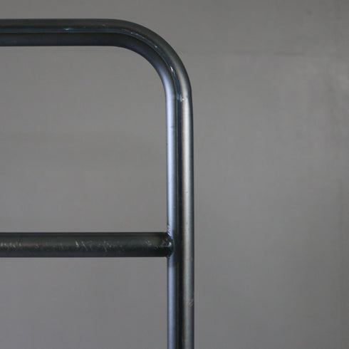 A70 黒ハンガーラック 伸縮 金属製 什器 高さ142㎝ 幅96㎝ 奥行45㎝