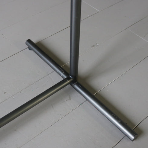 A70 黒ハンガーラック 伸縮 金属製 什器 高さ142㎝ 幅96㎝ 奥行45㎝