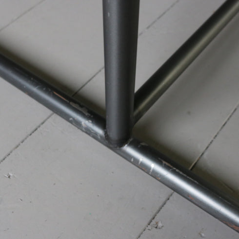 A70 黒ハンガーラック 伸縮 金属製 什器 高さ142㎝ 幅96㎝ 奥行45㎝