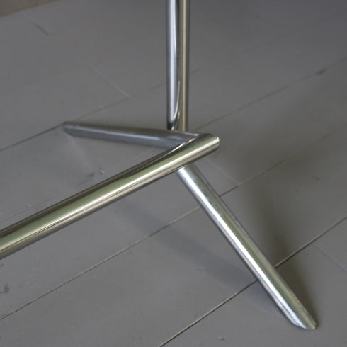 A75 ハンガーラック 金属製 什器 高さ121㎝ 幅130㎝ 奥行52㎝