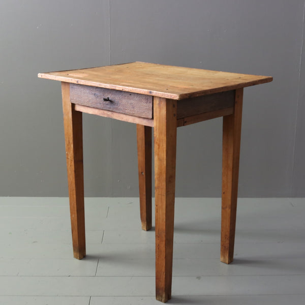 C84 アンティークデスク 木製 イギリス輸入 家具 高さ72㎝ 幅66㎝ 奥行51㎝