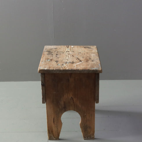 C86 ストレージスツール 木製 イギリス輸入家具 高さ36㎝ 幅38㎝ 奥行27㎝