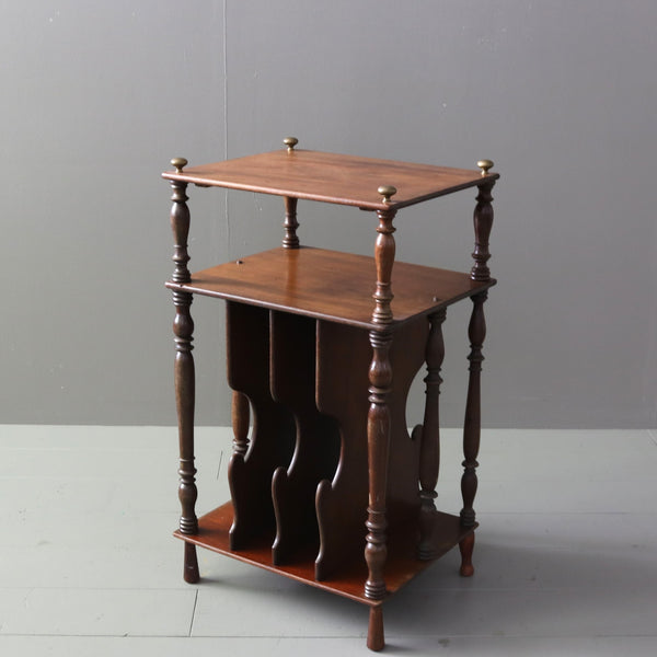 C87 ミュージックシェルフ 木製 イギリス輸入家具 高さ68㎝ 幅39㎝ 奥行32㎝