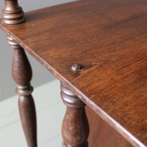 C87 ミュージックシェルフ 木製 イギリス輸入家具 高さ68㎝ 幅39㎝ 奥行32㎝